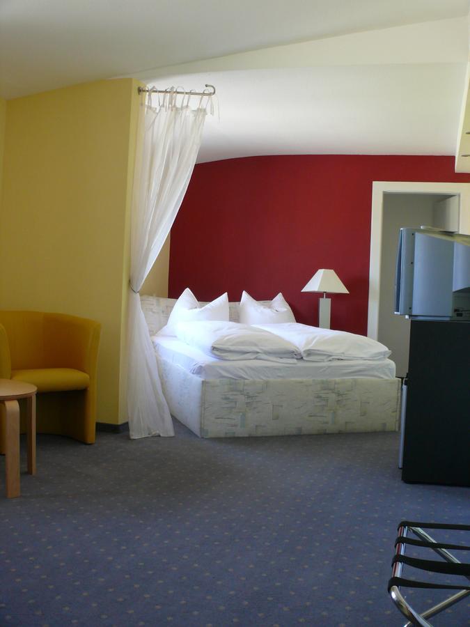 Resorthotel Park-Hill Loßburg Buitenkant foto